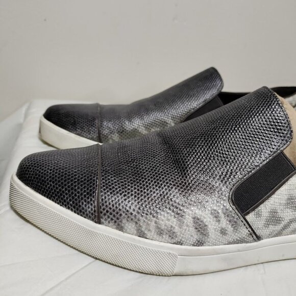 VINCE 'paeyre' Pointy Toe Slip-on Textured Leather Sneaker 8 - Picture 7 of 10